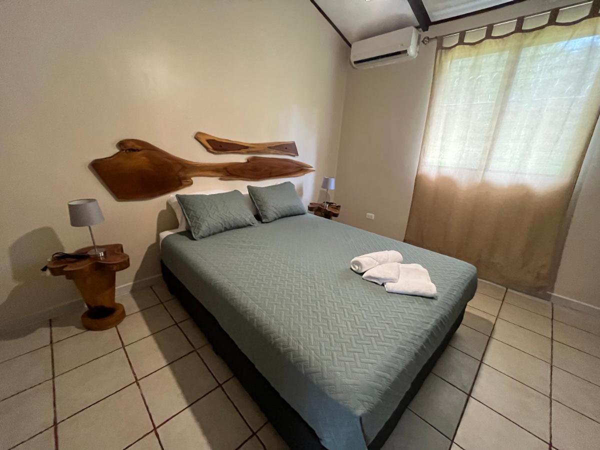 Casa Tropical Playa Grande Bed and Breakfast Cuajiniquil Exteriör bild