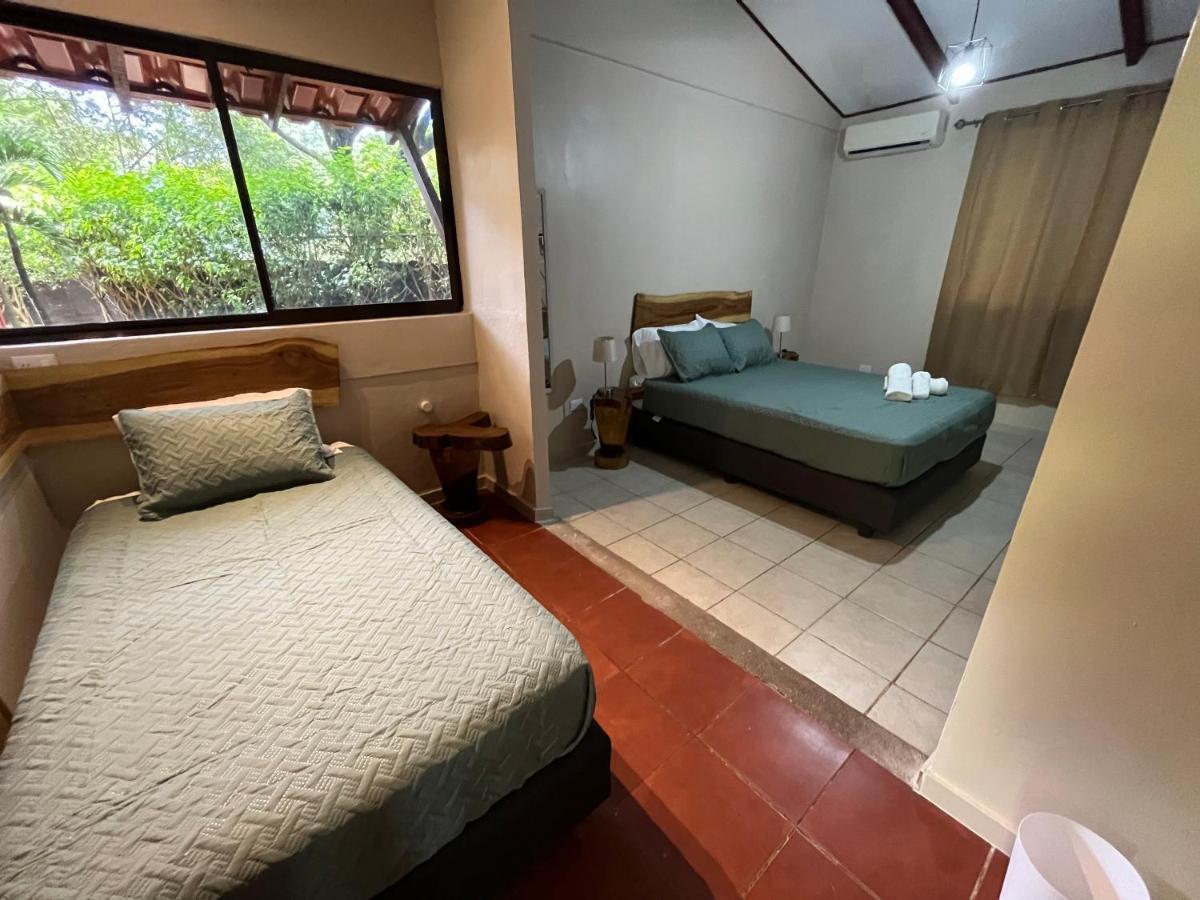 Casa Tropical Playa Grande Bed and Breakfast Cuajiniquil Exteriör bild