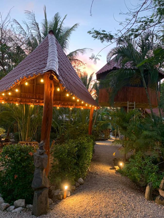 Casa Tropical Playa Grande Bed and Breakfast Cuajiniquil Exteriör bild